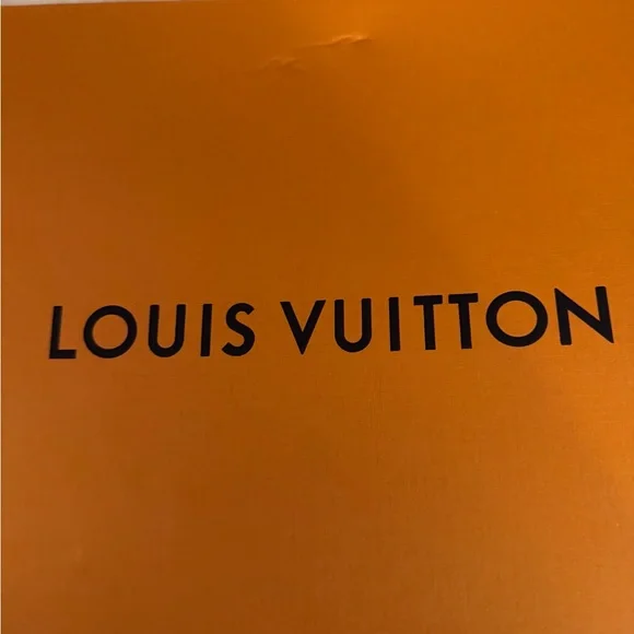 Louis Vuitton Classic Brown Monogram Tote - Picture 4 of 6